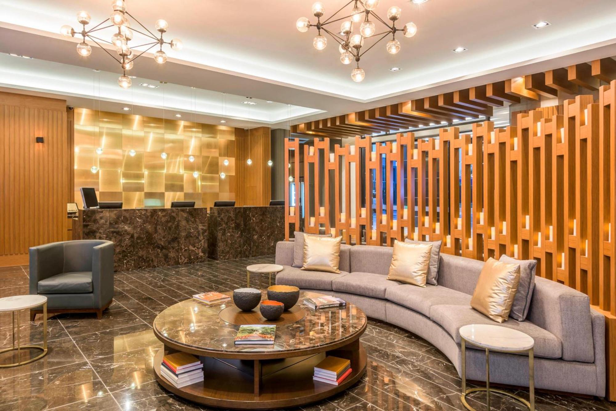 Courtyard By Marriott Bogota Airport Hotel Exterior photo
